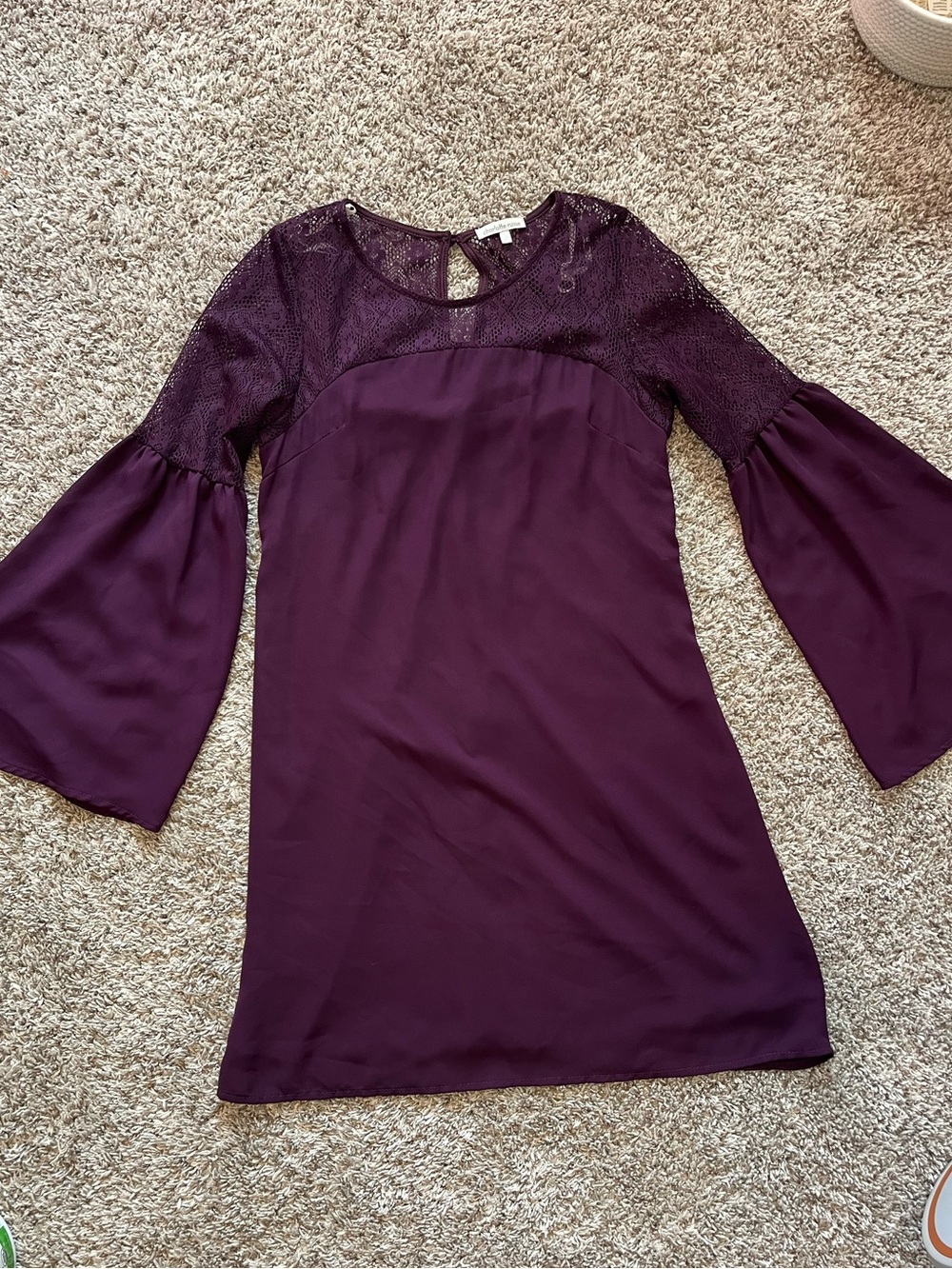 Bell Sleeve Lace Shift Dress - Deep Plum